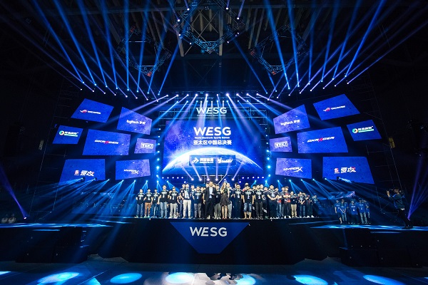 转会市场中 转会市场中