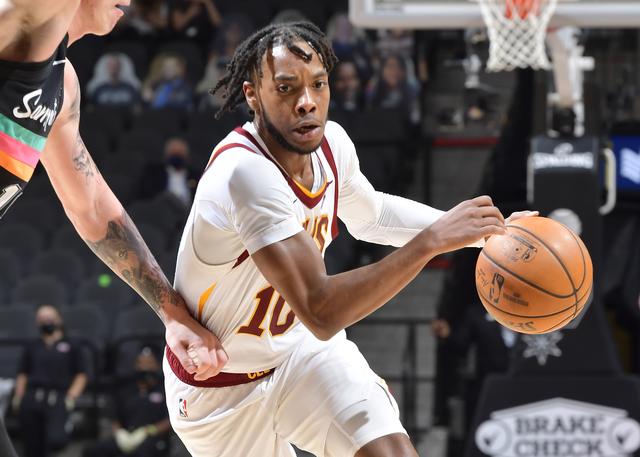 和灵巧的脚 和灵巧的脚